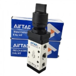 Black 1/4" Port Selector Type Control Valve